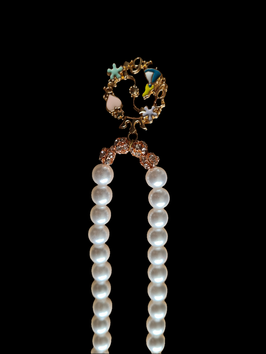 Young Girls Alice In Wonderland Necklace